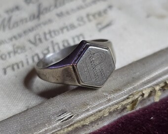 Bague Chevalière Ancienne En Argent Massif - Taille 56 - Anneau Large Finement Gravé - Occasion