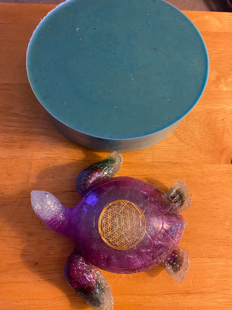 Extra large detailed sea turtle mold