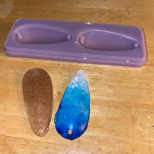 Fishing lure mold 2 piece