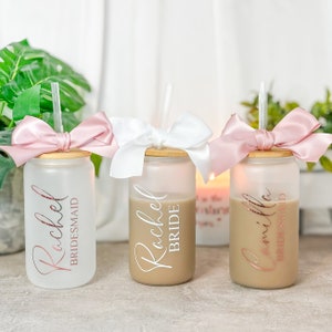 Personalized Champagne Tumbler,bridesmaid flute,Bachelorette Wine Glass Party, Wedding Gift, Bridesmaid Gifts for Her, Tumbler with Lid