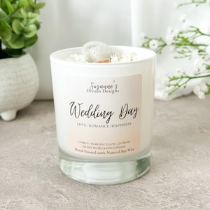 Wedding candle gift//Engagement Gift for Friend, Gift for Bride to Be, Couple gift, Bridal shower gift, Newlywed gift, Rainbow moonstone