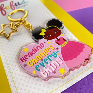 Afro Girl Readers Keyring, Girls Bag Charm, Recycled Acrylic, Cute Brown girl, Black girl Magic, Reading, Multicultural, Empowering Girls
