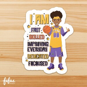 Individuele gestanste sticker basketbalbevestiging | Zwarte sticker jongen vreugde | Jongens empoweren | Handgetekende kunst | Kleine koning | Black Excellence