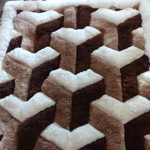 New 71 x 80 IN  Brown Alpaca Rug.&quot;Y&quot; Design. Soft peruvian alpaca fur.  41 x 55 Inches and  71 x 80 Inches