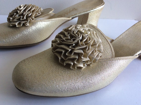 VINTAGE: Ladies Beautiful DANIEL GREEN Fancy Gold