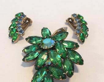 VINTAGE RHINESTONE BROOCH Broach And Matching Clip On Earrings