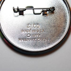 Vintage 1979 Hallmark Official Good Egg Button 3