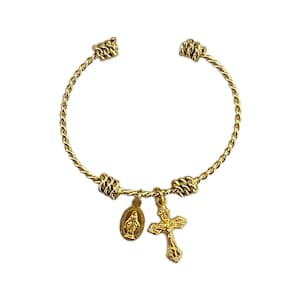 Katholieke Twisted Cuff 18K Classic Gold Plated Dainty Bangle Bracelet Maagd Maria en Crucifix Charm Cadeau voor haar religieuze sieraden