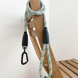 Reflective rope dog leash with carabiner, soft and durable, climbing rope