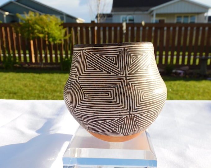 Marie Z Chino Pottery Polychrome Fine Line Vase Etsy