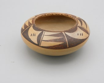 Adelle Nampeyo Hopi pottery Cabinet vase
