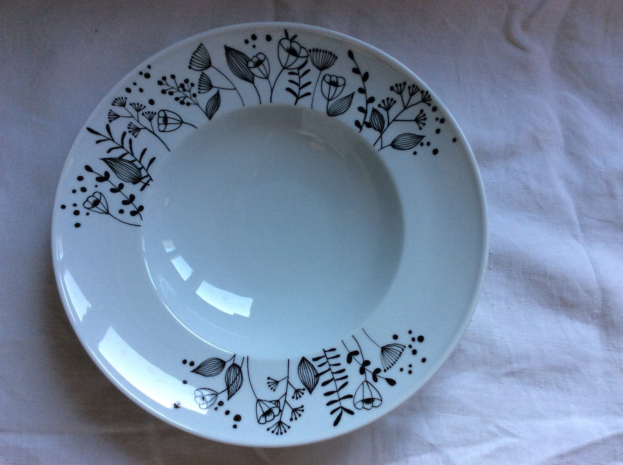 Plat en Porcelaine Feuillage