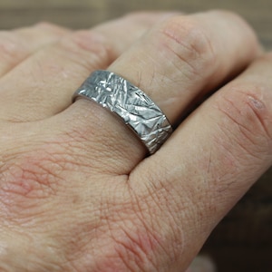 Handmade Hammered Titanium Ring, Unique Texture, Titanium Tree Bark Pattern  Handcrafted Elegance, Distinctive Handmade Titanium Band