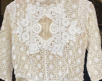 Edwardiaanse kanten blouse, hoge kraag van Ierse kant uit de jaren 1900