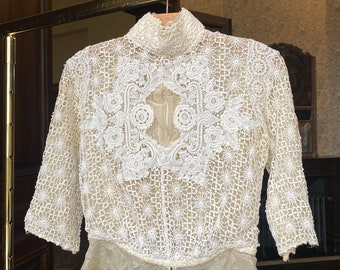 Blusas con adornos de encaje hotsell