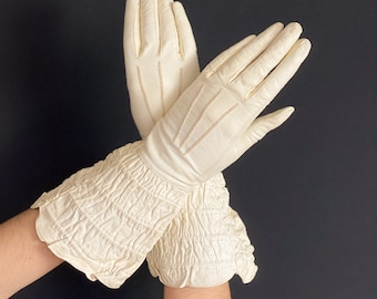 Antique gauntlet gloves, 1900s cream leather antique gloves Edwardian era, hand sewn