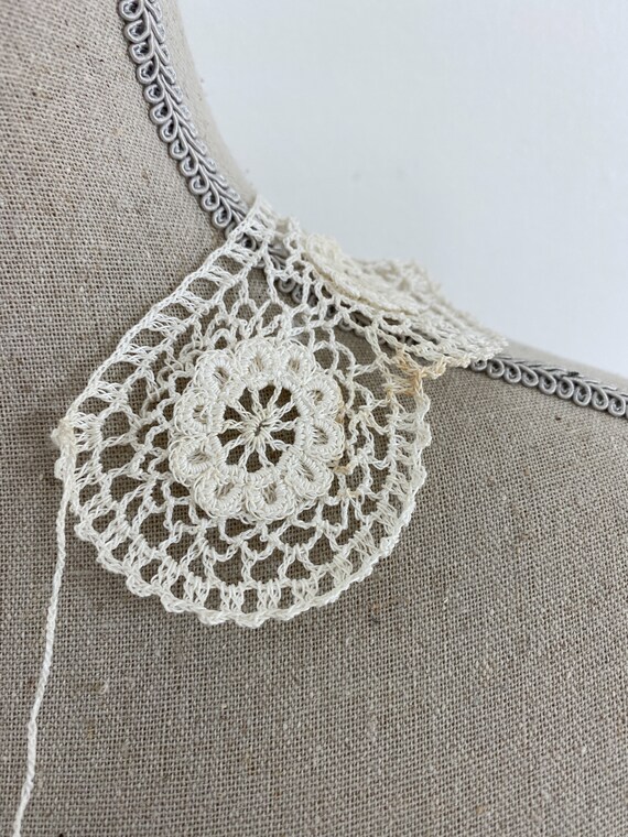 French antique lace collar, detachable crochet co… - image 8