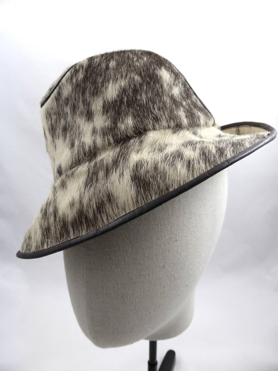 hat size 54