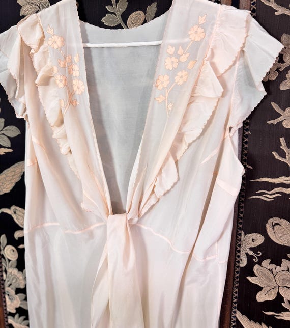 1930s French silk nightgown with floral embroidery and ruffled collar, size L