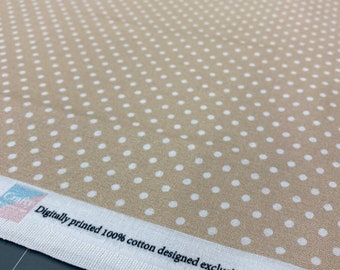 100/% Cotton Fabric Makower Monochrome Hand Drawn Style Polka Dot Spots