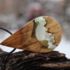 Northern lights, Aurora, Wood resin pendant, Wood resin, Resin necklace, Ocean pendant, Wood resin necklace, Wood and resin, Borealis
