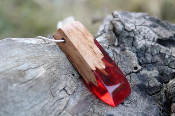 Red cheap resin necklace