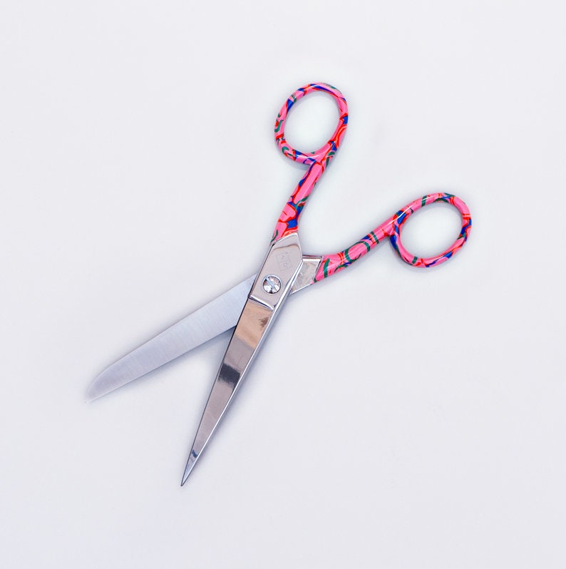 Capri Small Scissors image 2