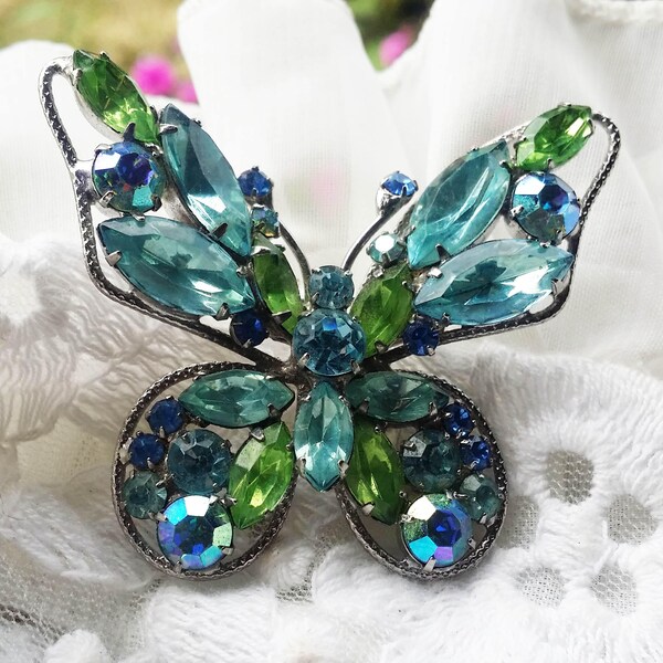 Blue Green Rhinestone Crystal Carnival Glass Butterfly Brooch - 1960s - Exquisite Design - Special Occasion - Vintage