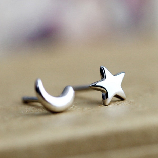 Sterling Silver S925 Moon and Star Earrings, Tiny Earrings, Dainty Earrings, Delicate Stud, Minimal Earrings, Everyday Jewelry YCZ11