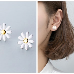 Sterling Silver One Pair Solid 925 Flower Stud Earrings, Tiny Earrings, Dainty Earrings, Delicate Stud, Daisy Earrings Minimal Stud YCZ51