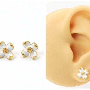 Sterling Silver Solid 925 Flower, 4 Leaves Flower Stud Earrings, Gold White Enamel Dainty Earrings, Delicate Stud, Minimal Stud 9mm YCZ02