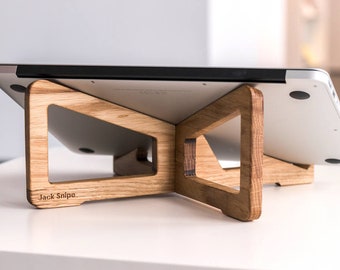 Wooden MacBook stand for MacBook Pro & MacBook Air. Handcrafted oak wood riser for 12-17" MacBook