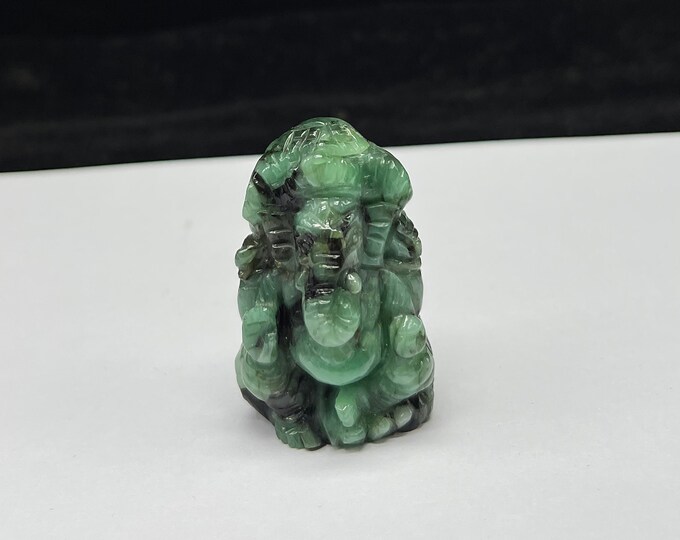 Natural EMERALD/Hand carved/Lord GANESHA/W 26MM/H 42MM/D 21MM/151.65 Ct/For Home Decor/For Home Temple/Rare carving/For Office temple