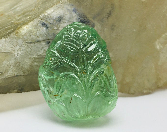 Natural AQUAMARINE/Hand carved/Fancy shape/Approx. 26x34MM/Beautiful greenish color/Gemstone carving/Aquamarine carving/Natural gemstone