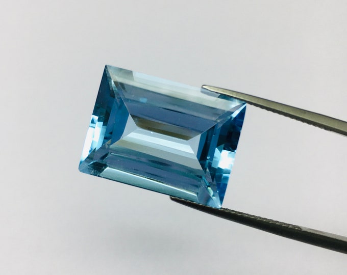 Genuine BLUE TOPAZ/Bagutte shape/Width 15MM Lenght 20MM Height 9MM/Beautiful deep blue color gemstone/Loose gemstone/For jewellers use/Rare