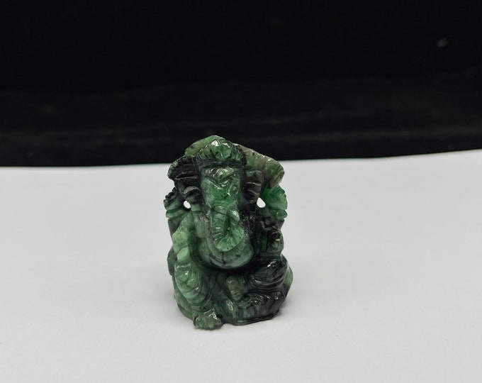 Natural EMERALD/Hand carved/Lord GANESHA/W 32MM/H 44MM/D 21MM/176.55 Ct/For Home Decor/For Home Temple/Rare carving/For Office temple
