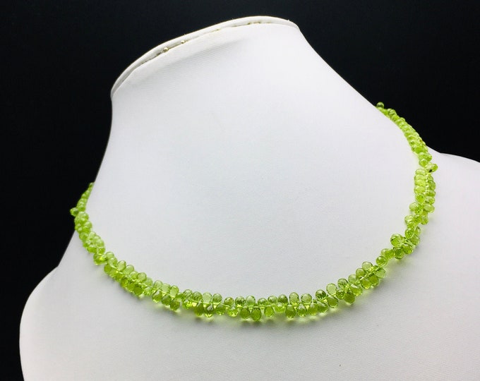 Natural PERIDOT/Faceted drop/Approx. 3x5MM till 4x7MM/Beautiful parrot green color/Genuine Peridot/Micro faceted drops/Gemstone necklace