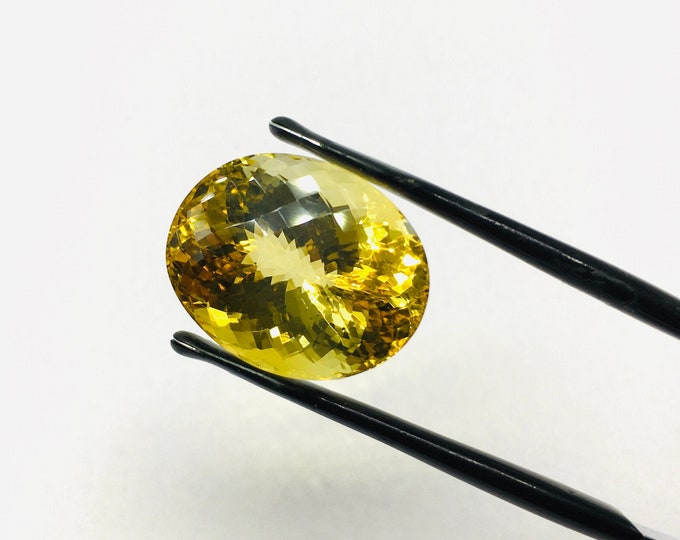 CITRINE 18x23MM/Oval shape/Chaker cut/Weight 33.95 carat/Beautiful Top quality brandy color/Back point gemstone/Perfect polishing stone