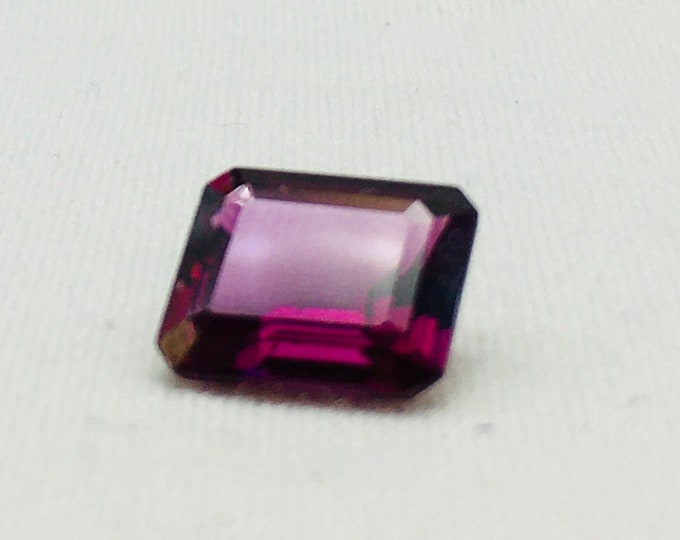 RHODOLITE 10X12MM/Octagon shape/Weight 5.85 carat/Beautiful deep Mergenta color/Natural gemstone/Top quality/Loose gemstone/Back Point stone