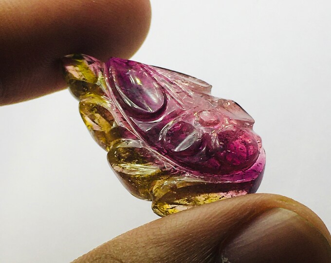 Natural TOURMALINE/Bi color/Pear/Width 19.64MM/Length 35.77MM/Height 7.05MM/35.05 Carats/Fancy carving/For designers/For Goldsmiths/Rare