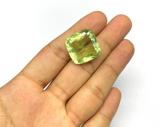 Natural GREEN BYREIL ( AQUAMARINE )/Cushion shape/Size 22.80x22.80MM/Beautiful deep green color gemstone/Aquamarine for ring, pendant,brooch