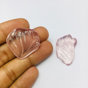 Natürlicher ROSENQUARZ/Hand geschnitzt/Größe 22 x 36 MM bis 31 x 29 MM/Edelstein schnitzen/Pink farbe schnitzen/Erstaunliche schnitzen/Einzigartige schnitzen/Fancy schnitzen