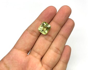 Natural GREEN BYREIL ( AQUAMARINE )/Cushion shape/Size 13.60MMx15MM/Beautiful deep green color/Rare Aquamarine/Back point gemstone/Amazing