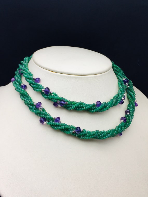 Buy Glamorous Diamond and Emerald Necklace Set Online | ORRA