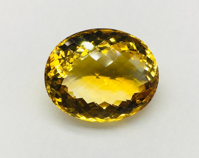 CITRINE 17.50X21.50/Oval shape/Chaker cut/Weight 25.90 carat/Beautiful deep brandy color/Back point gemstone/Thin girdle stone/Natural