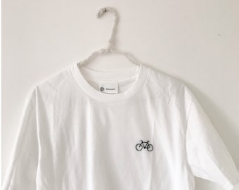 Personalize your white bicycle embroidered t-shirt