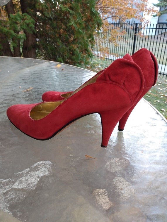 LOUIS FERAUD PARIS Red Silk Faille Heels Stilettos BRAND NEW 80s