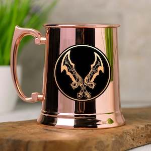 Blades of Chaos Mug God of War Kratos Gamer Gift GoW Ragnarok Beer Mug Personalized Christmas Gift For Gamer Beer Stein Geek Gift for Him
