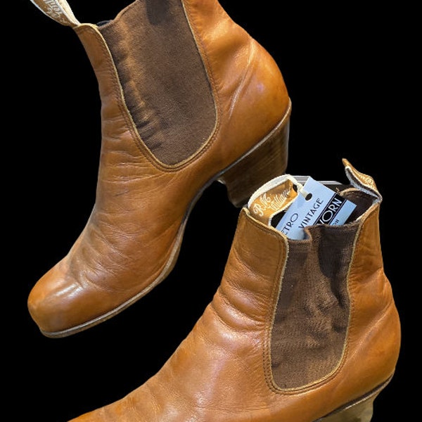 R M Williams Cuban Heel Boots