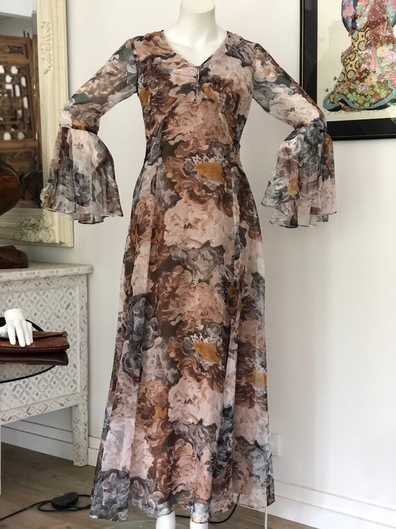 seventies maxi dress
